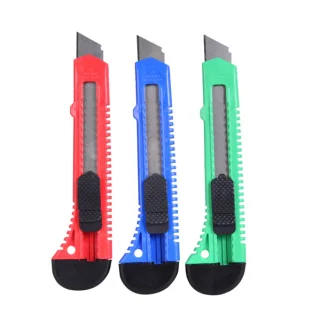 Cúter Preciso 18mm Multicolor: Seguridad y Ergonomía - Fabrilamp